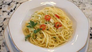 Spaghetti aglio olio e peperoncino [upl. by Benoite]