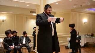 Ari Abromowitz Calling up Motty Ilowitz to Mitzvah Tantz funny [upl. by Ehrsam]